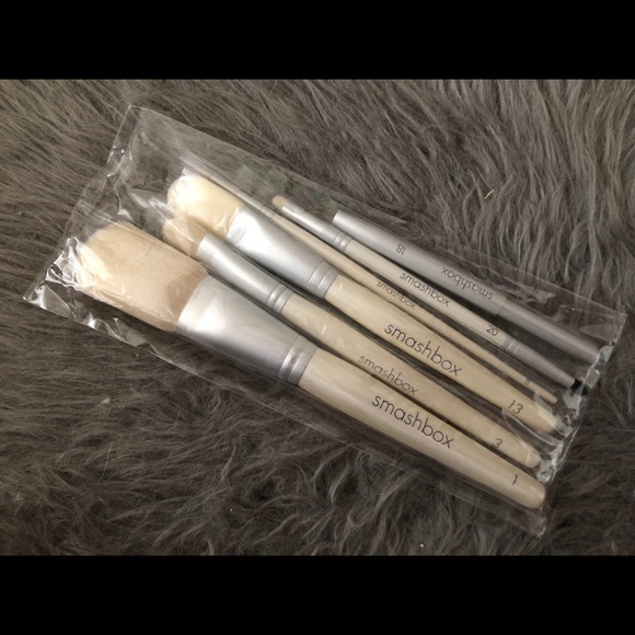 Smashbox The Roxy Collection Brush Set - Picture 3 of 3